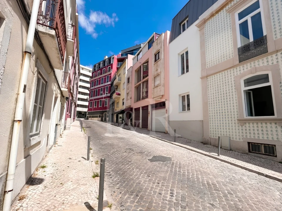 Apartamento T3 para Venda em Santo António Foto 37