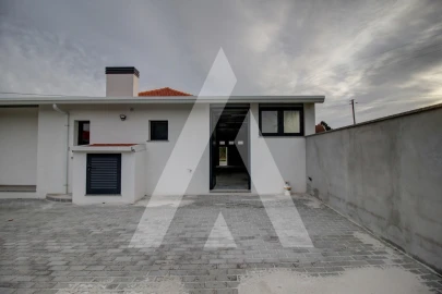 Moradia T2 para Venda em Oliveira do Bairro