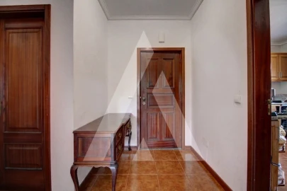 Apartamento T3 para Venda em Bustos, Troviscal e Mamarrosa