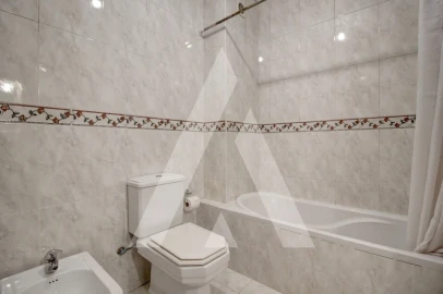 Apartamento T3 para Venda em Bustos, Troviscal e Mamarrosa