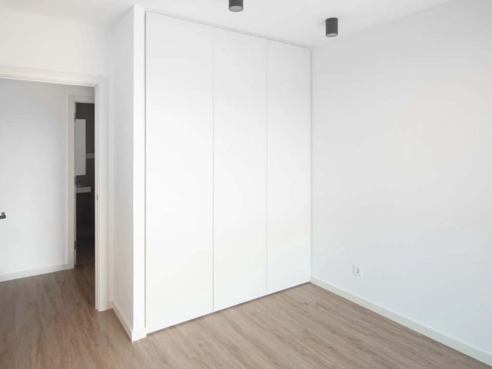 Apartamento T2 para Venda em Santo Antonio dos Olivais Foto 2
