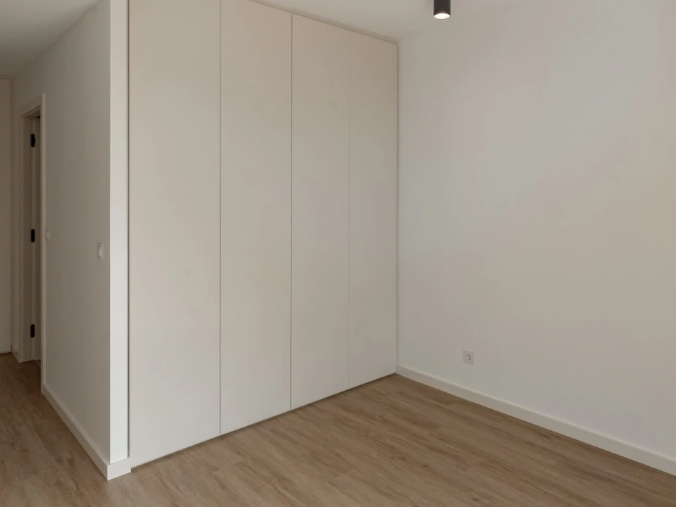 Apartamento T2 para Venda em Santo Antonio dos Olivais Foto 4