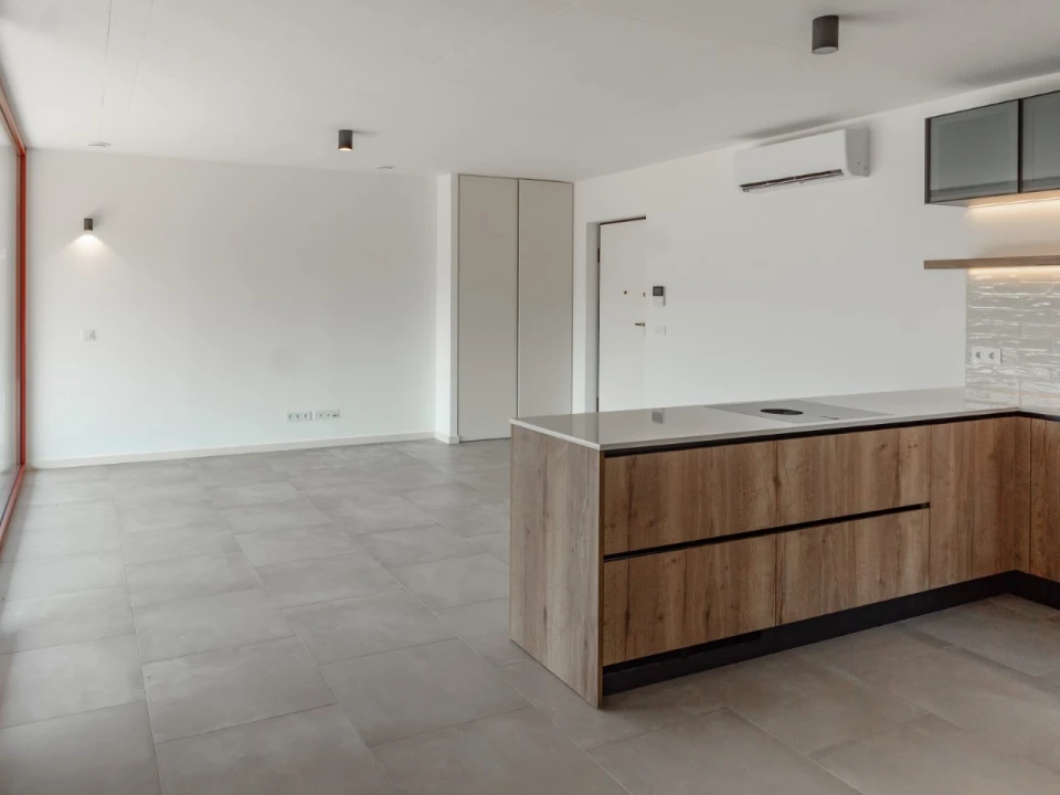 Apartamento T2 para Venda em Santo Antonio dos Olivais Foto 12