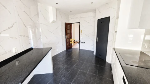 Apartamento T2 para Venda em Matosinhos e Leça da Palmeira