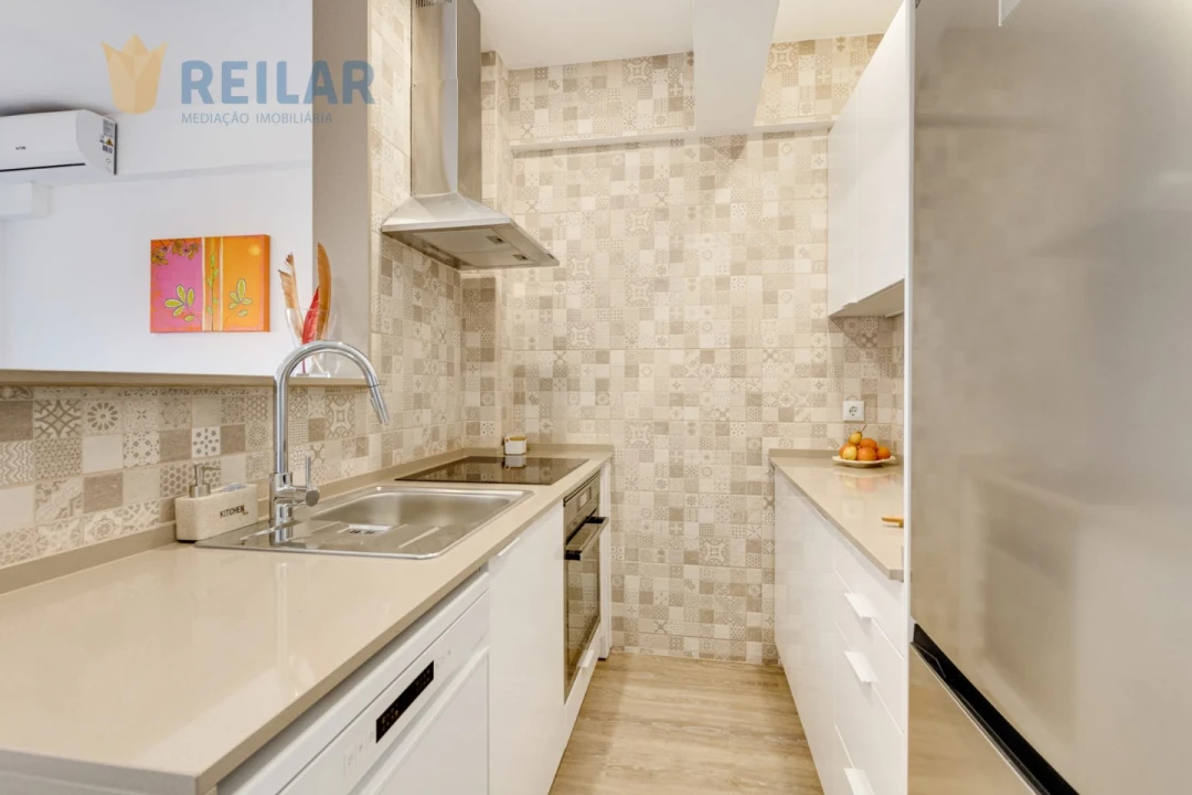 Apartamento T2 para Venda em Sacavém e Prior Velho Foto 5