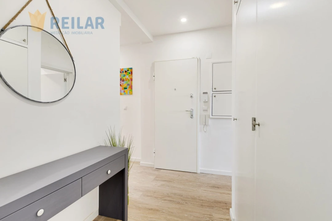 Apartamento T2 para Venda em Sacavém e Prior Velho Foto 15