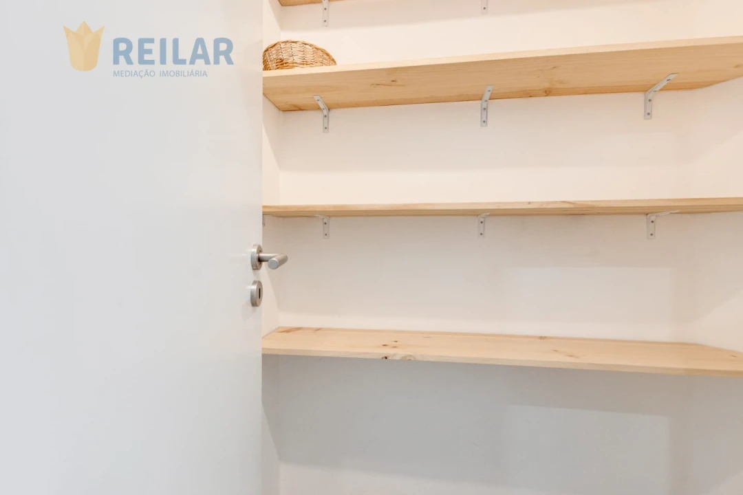 Apartamento T2 para Venda em Sacavém e Prior Velho Foto 16