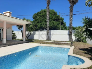 Moradia T3 para Venda em Sesimbra (Castelo)