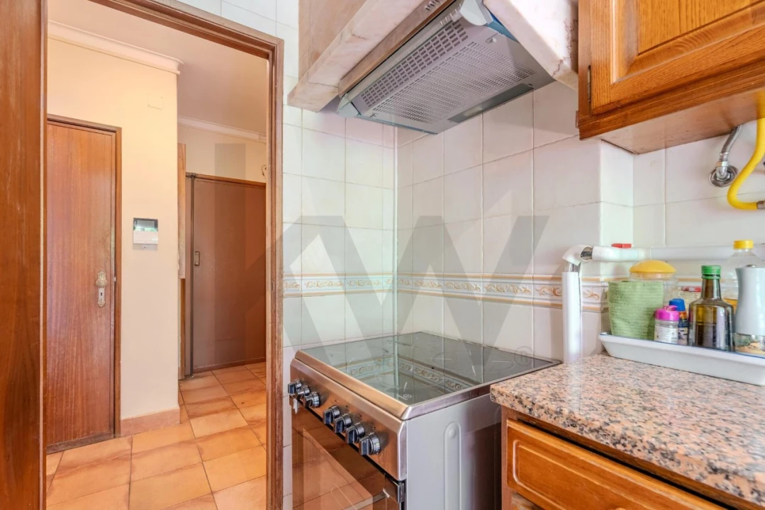 Apartamento T2 para Venda em Algés, Linda-A-Velha e Cruz Quebrada-Dafundo Foto 3