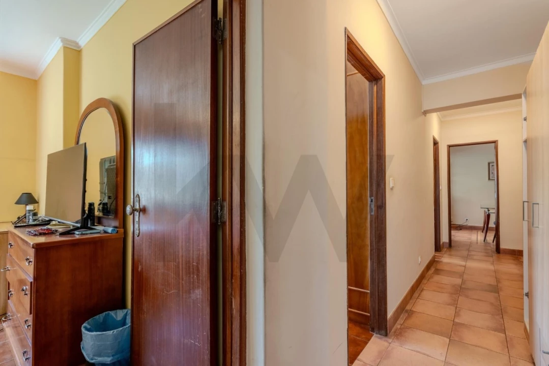 Apartamento T2 para Venda em Algés, Linda-A-Velha e Cruz Quebrada-Dafundo Foto 21