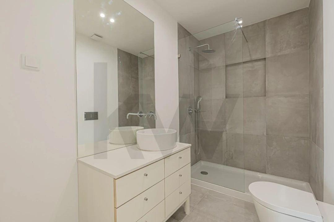 Apartamento T2 para Venda em Misericórdia Foto 24
