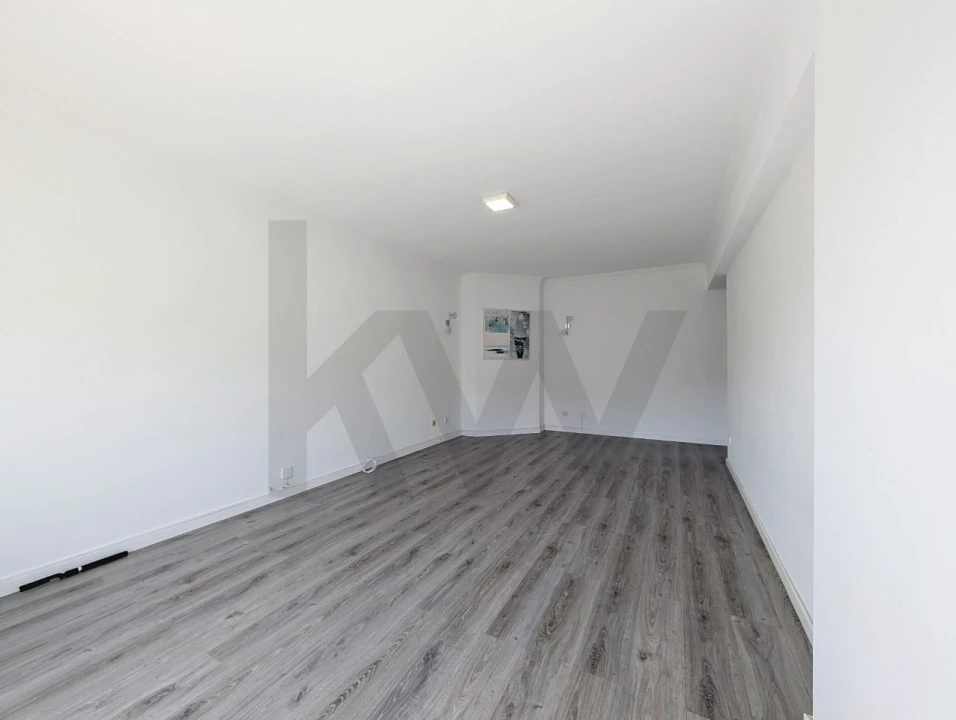 Apartamento T2 para Venda em Cacém e São Marcos Foto 8