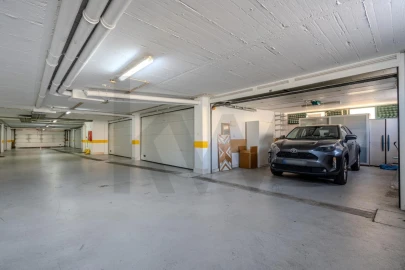Apartamento T2 para Venda em Carnaxide e Queijas