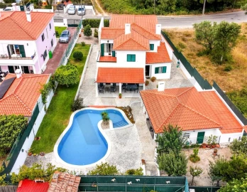 Moradia T4 para Venda em Sesimbra (Castelo)