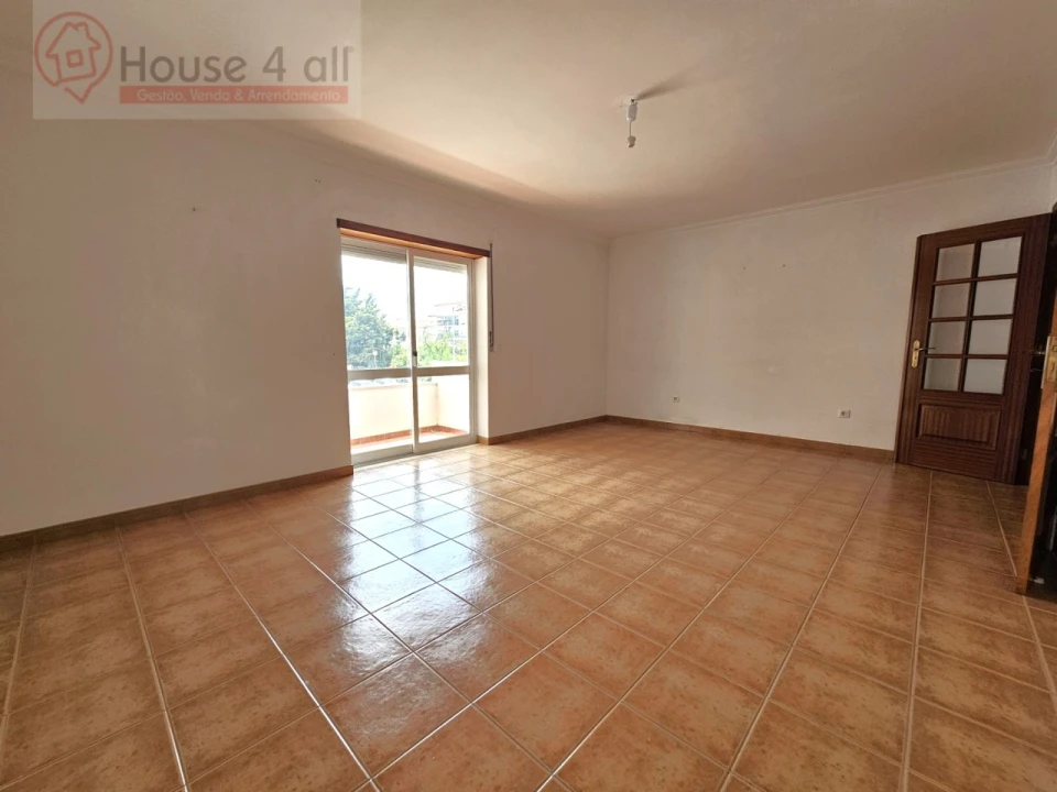 Apartamento T3 para Venda em Caldas da Rainha - Santo Onofre e Serra do Bouro Foto 4