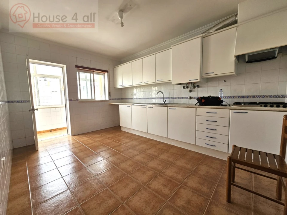 Apartamento T3 para Venda em Caldas da Rainha - Santo Onofre e Serra do Bouro Foto 7