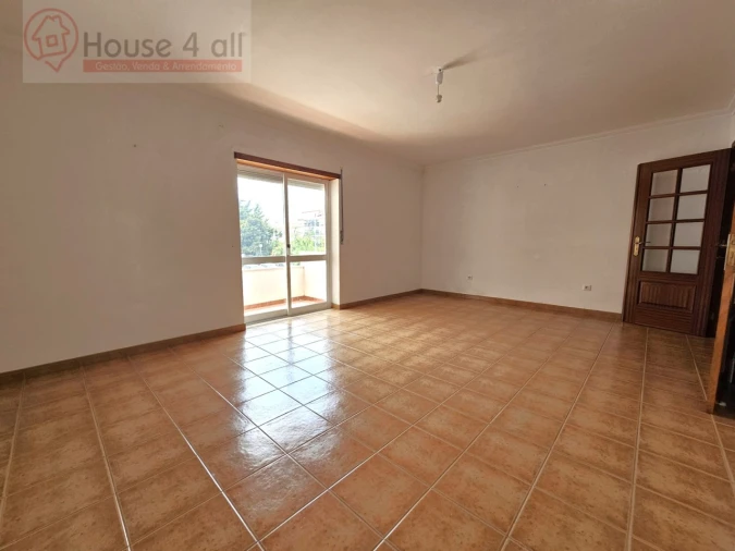 Apartamento T3 para Venda em Caldas da Rainha - Santo Onofre e Serra do Bouro Foto 4