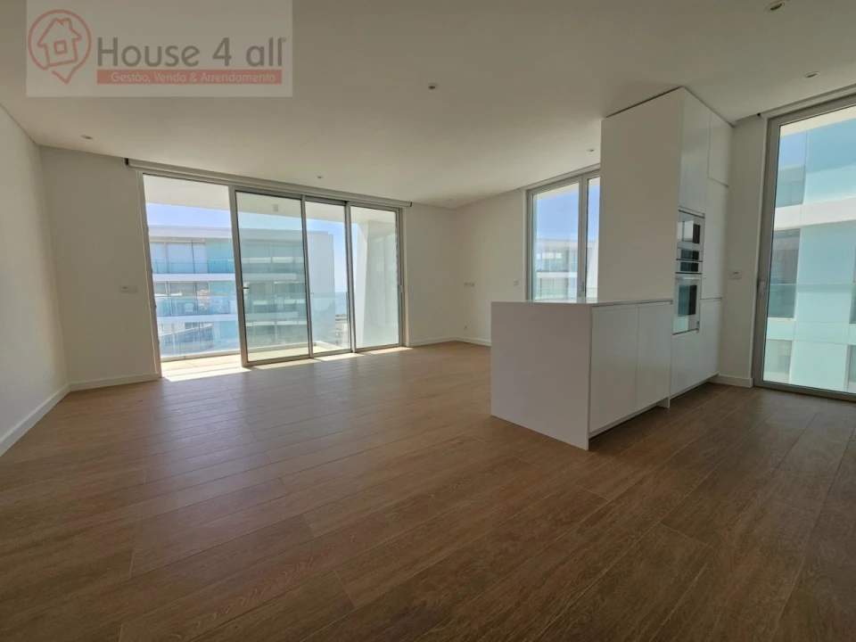 Apartamento T2 para Venda em São Martinho do Porto Foto 3