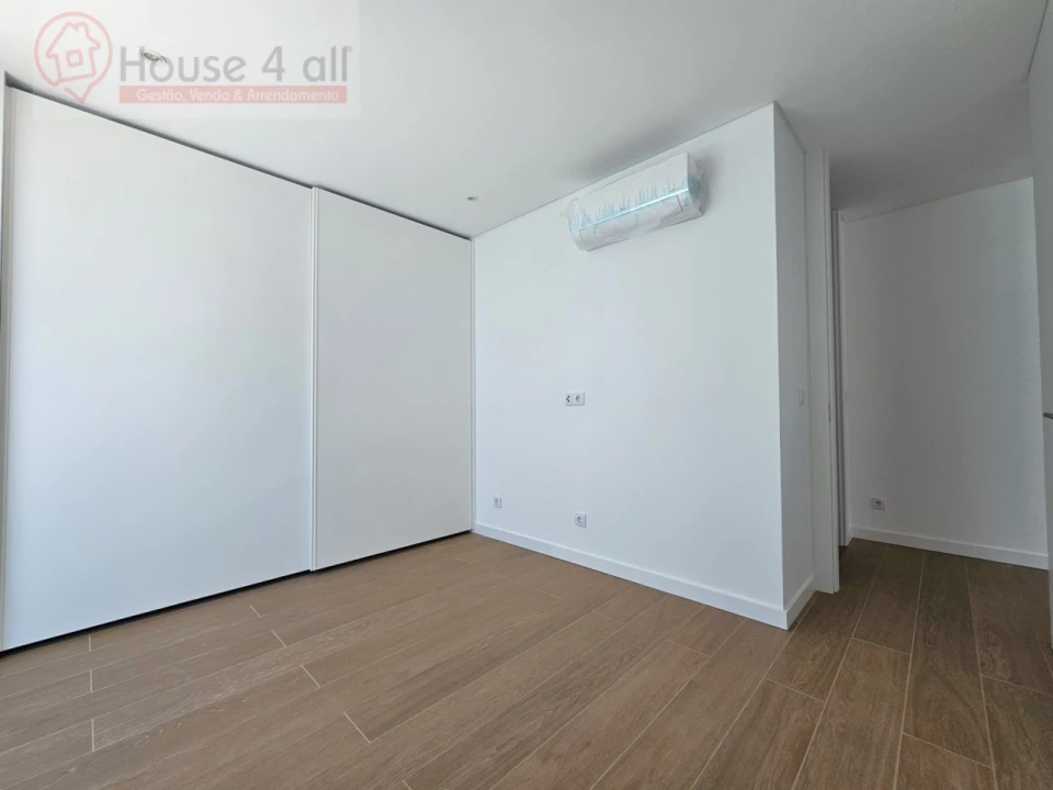 Apartamento T2 para Venda em São Martinho do Porto Foto 15