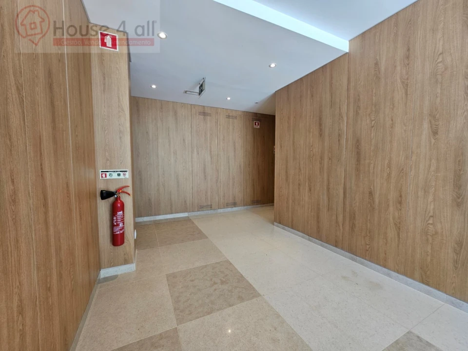 Apartamento T2 para Venda em São Martinho do Porto Foto 19