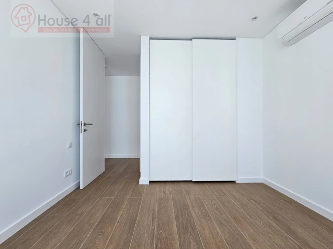 Apartamento T2 para Venda em São Martinho do Porto Foto 11