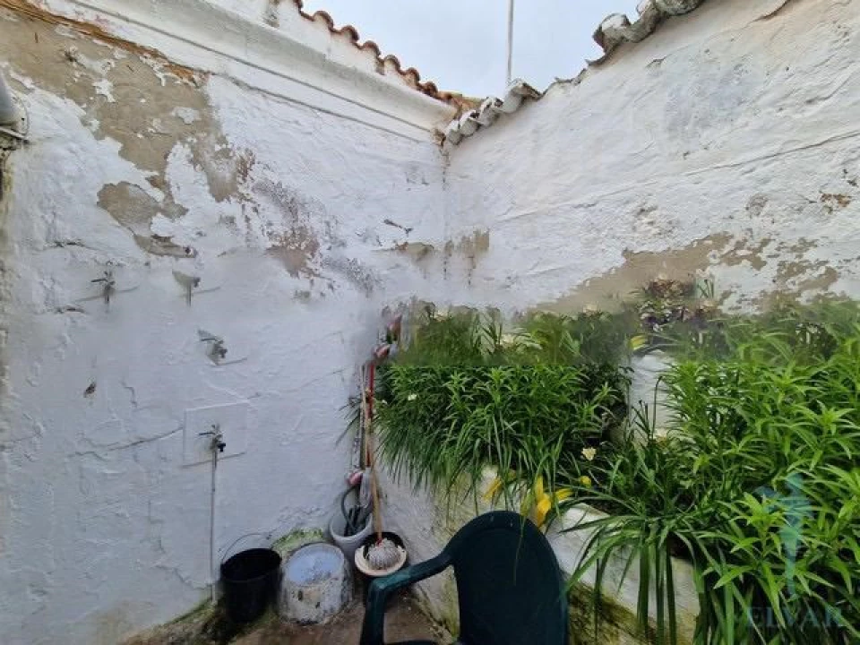 Prédio para Venda em Alvor Foto 8