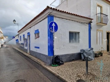 Prédio para Venda em Alvor
