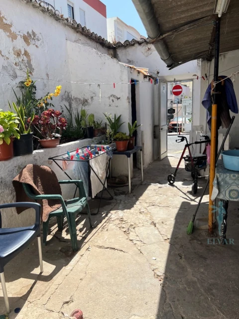 Prédio para Venda em Alvor