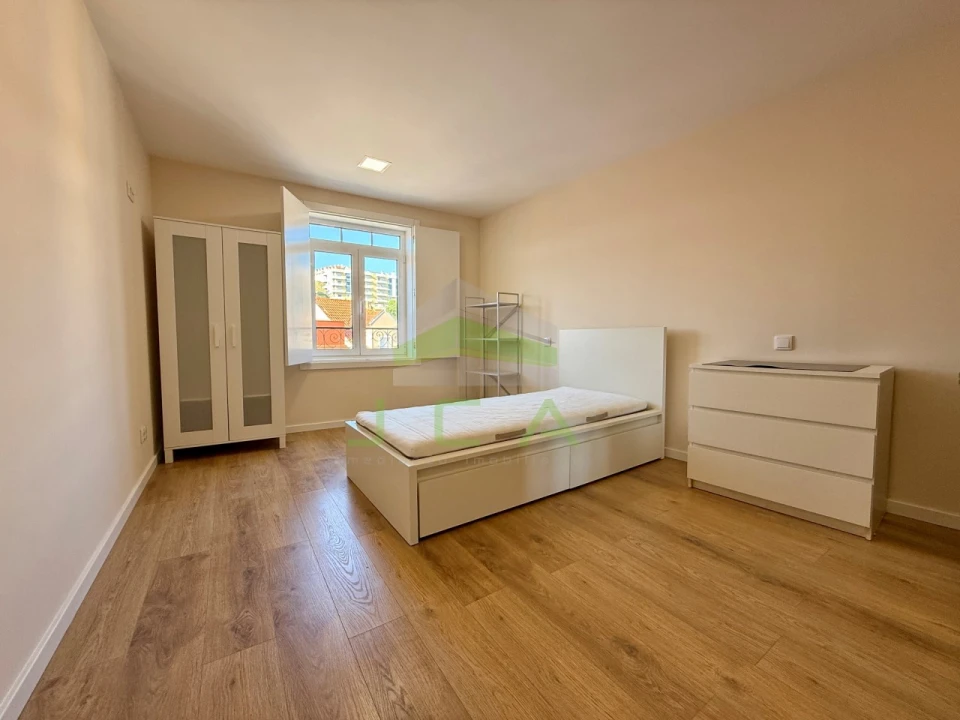 Apartamento T6 para Venda em Leiria, Pousos, Barreira e Cortes Foto 23
