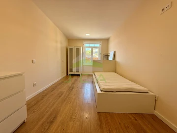Apartamento T6 para Venda em Leiria, Pousos, Barreira e Cortes