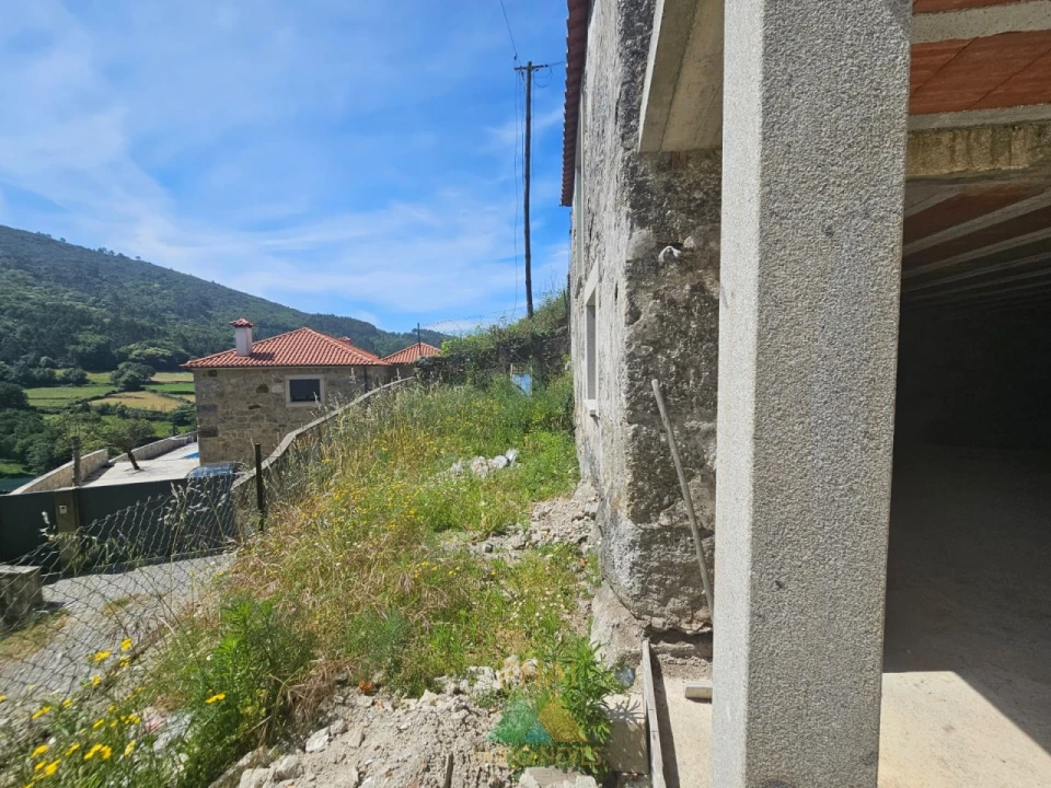 Moradia T1 para Venda em Labrujó, Rendufe e Vilar do Monte Foto 8
