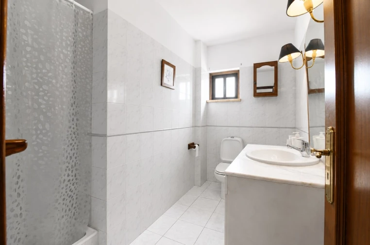 Apartamento T3 para Venda em Rio de Mouro Foto 21