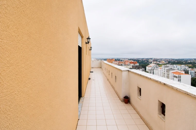 Apartamento T3 para Venda em Rio de Mouro Foto 24