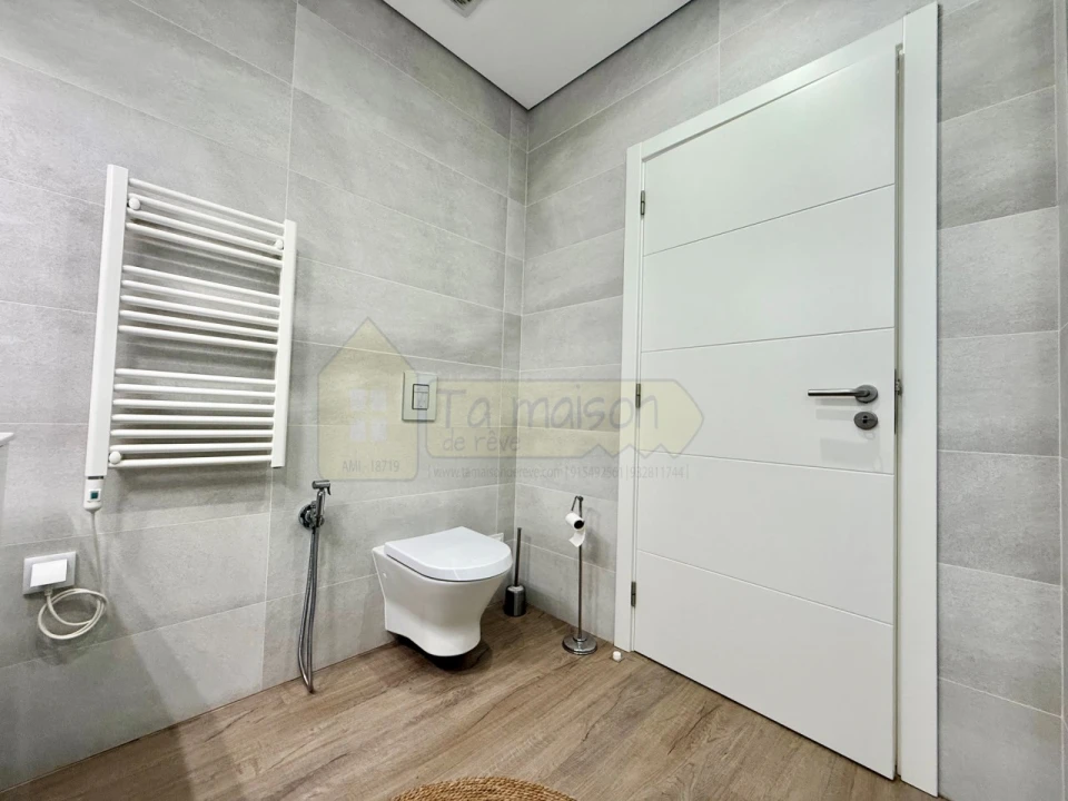 Moradia T4 para Venda em Pechão Foto 18
