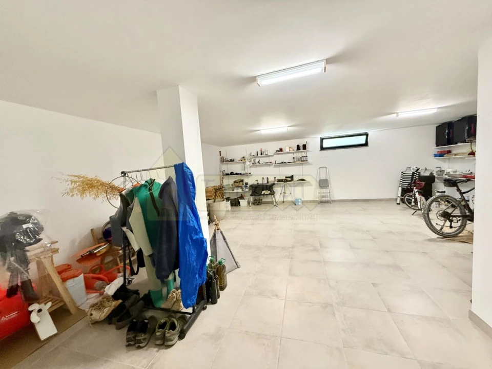 Moradia T4 para Venda em Pechão Foto 37