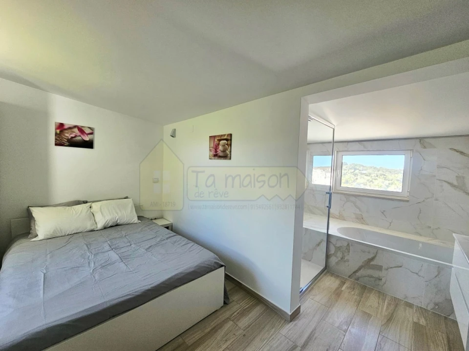 Moradia T4 para Venda em Santa Barbara de Nexe Foto 42