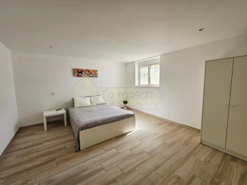Moradia T4 para Venda em Santa Barbara de Nexe