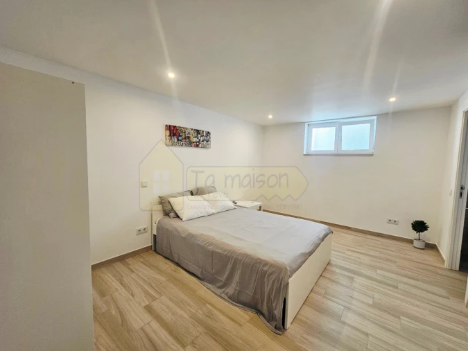 Moradia T4 para Venda em Santa Barbara de Nexe Foto 41