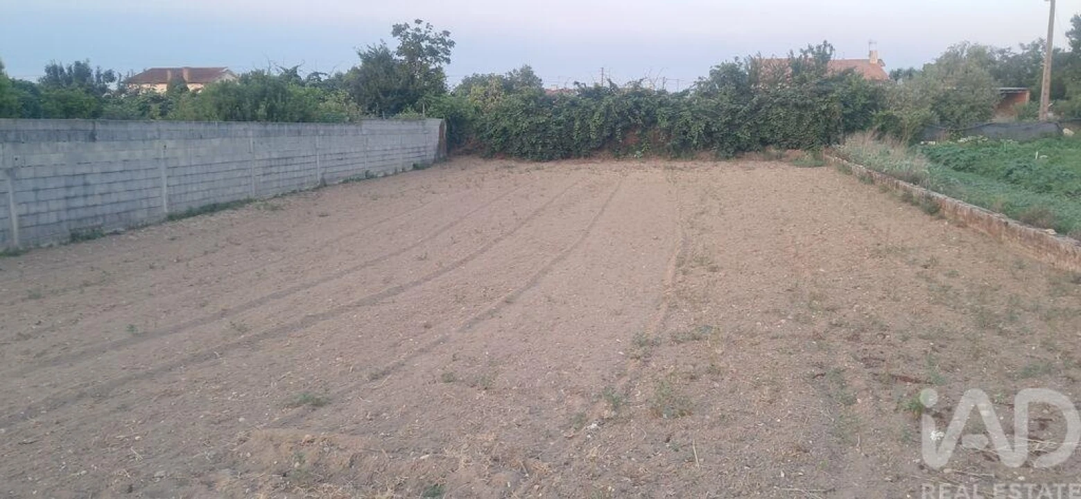 Terreno para Venda em Ouca Foto 1