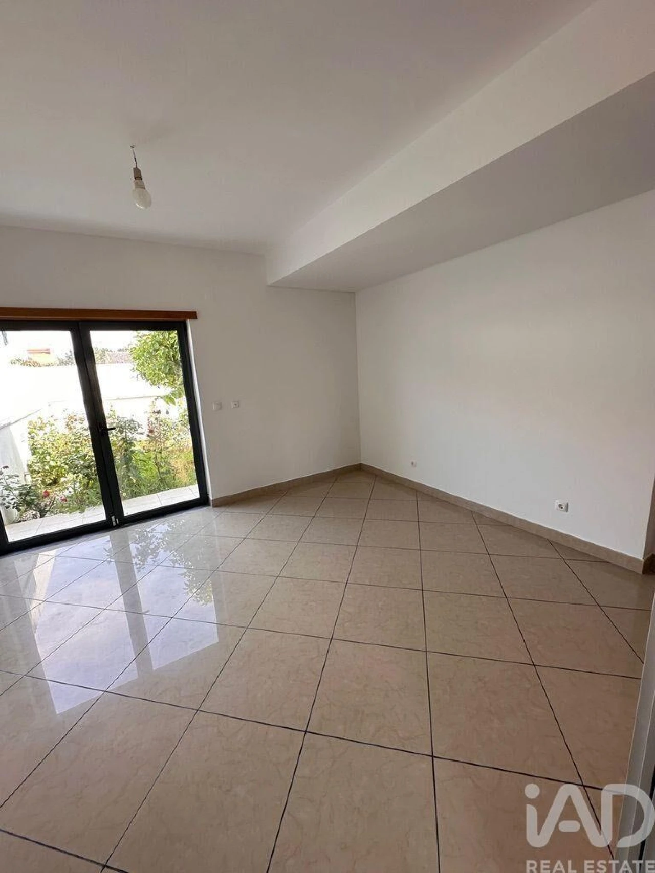 Moradia T5 para Venda em Charneca de Caparica e Sobreda Foto 9