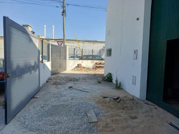 Armazém para Arrendamento em Évora (São Mamede, Sé, São Pedro e Santo Antão)