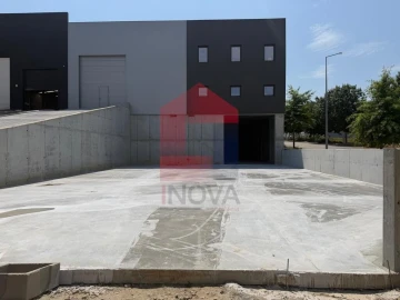 Armazém para Venda em Gême