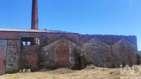 Armazém para Venda em Canas de Santa Maria
