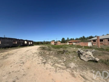 Armazém para Venda em Canas de Santa Maria
