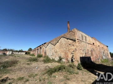Armazém para Venda em Canas de Santa Maria