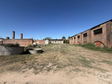 Armazém para Venda em Canas de Santa Maria