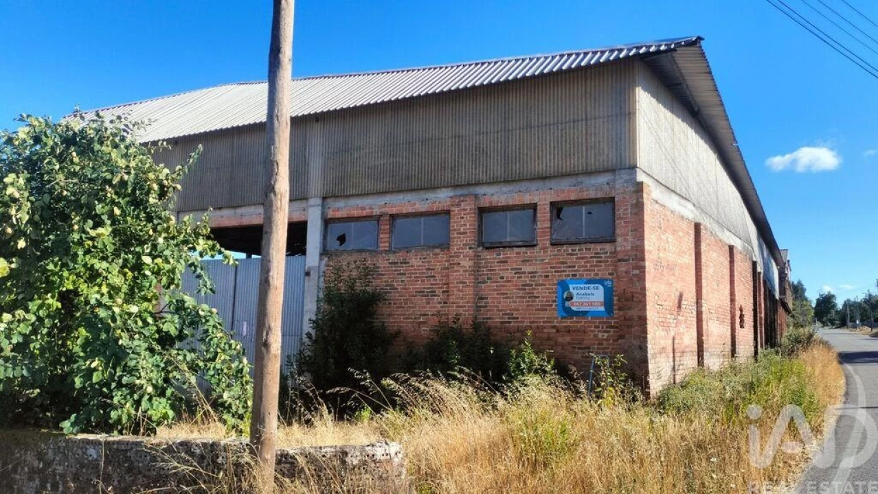 Armazém para Venda em Canas de Santa Maria Foto 1