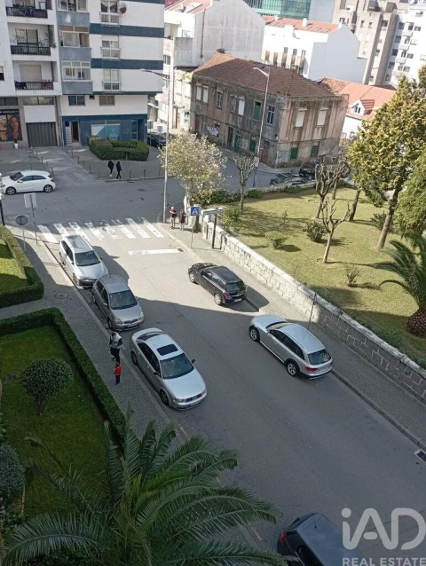 Apartamento T2 para Venda em Mafamude e Vilar do Paraíso