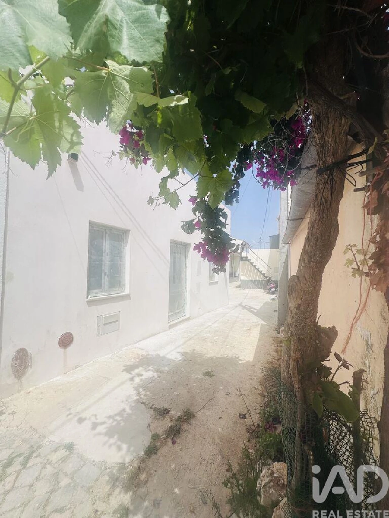 Moradia T1 para Venda em Querença, Tôr e Benafim Foto 1