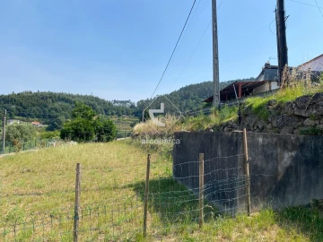 Moradia T2 para Venda em São Jorge e Ermelo